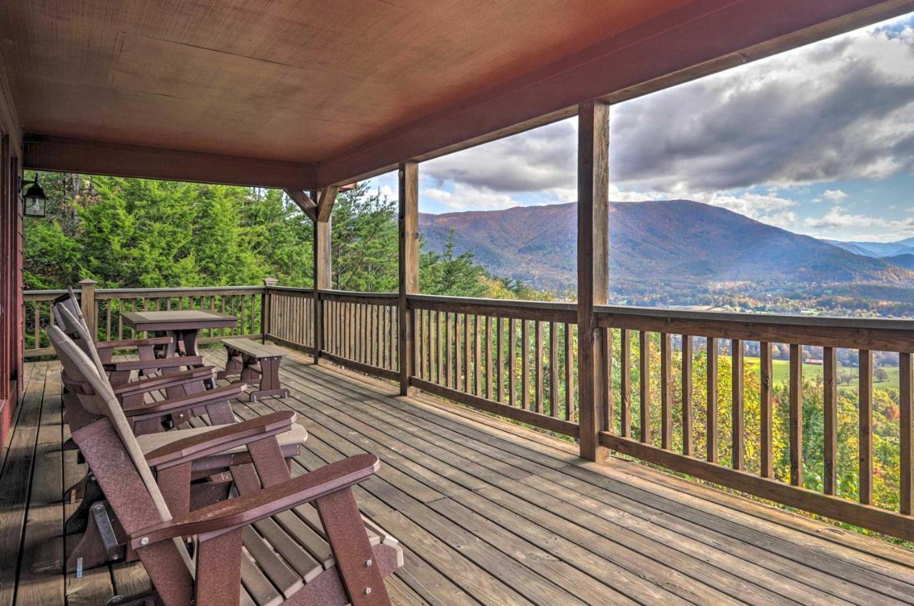 Smoky Mountain Retreat With Hot Tub, Arcade Games Villa Pigeon Forge Eksteriør bilde